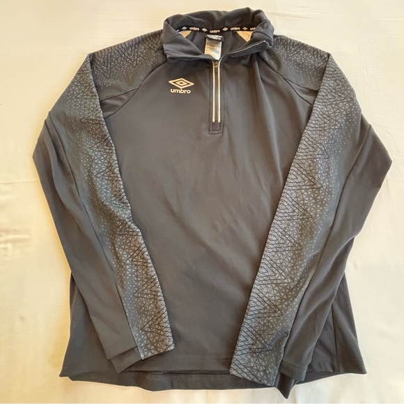 Umbro Performance 1/4 zip pullover - Picture 2 of 5